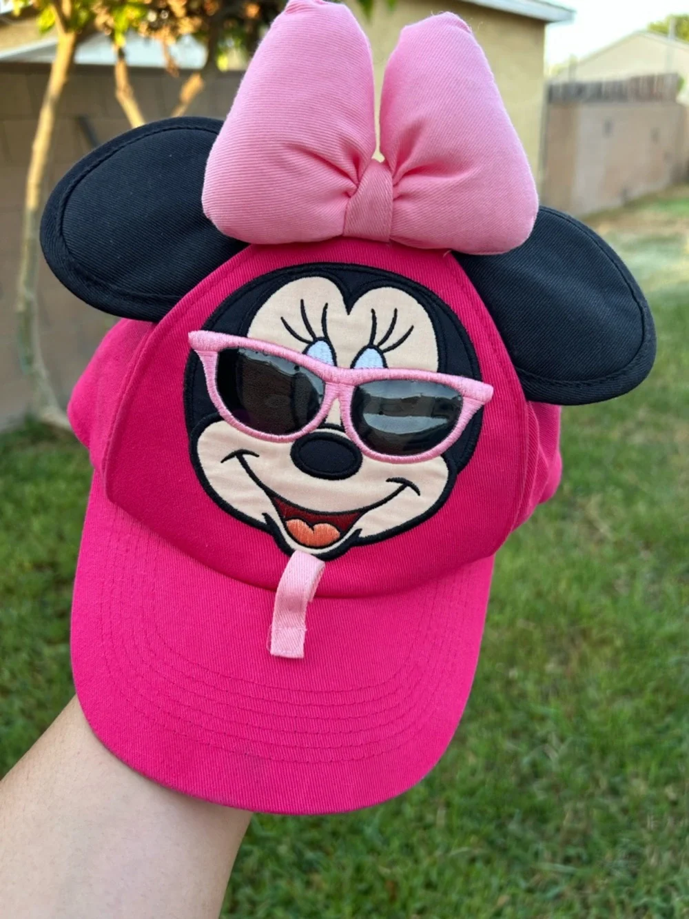 Disneyland resort Pink Minnie Mouse Kids Hat with Bow and Sunglasses